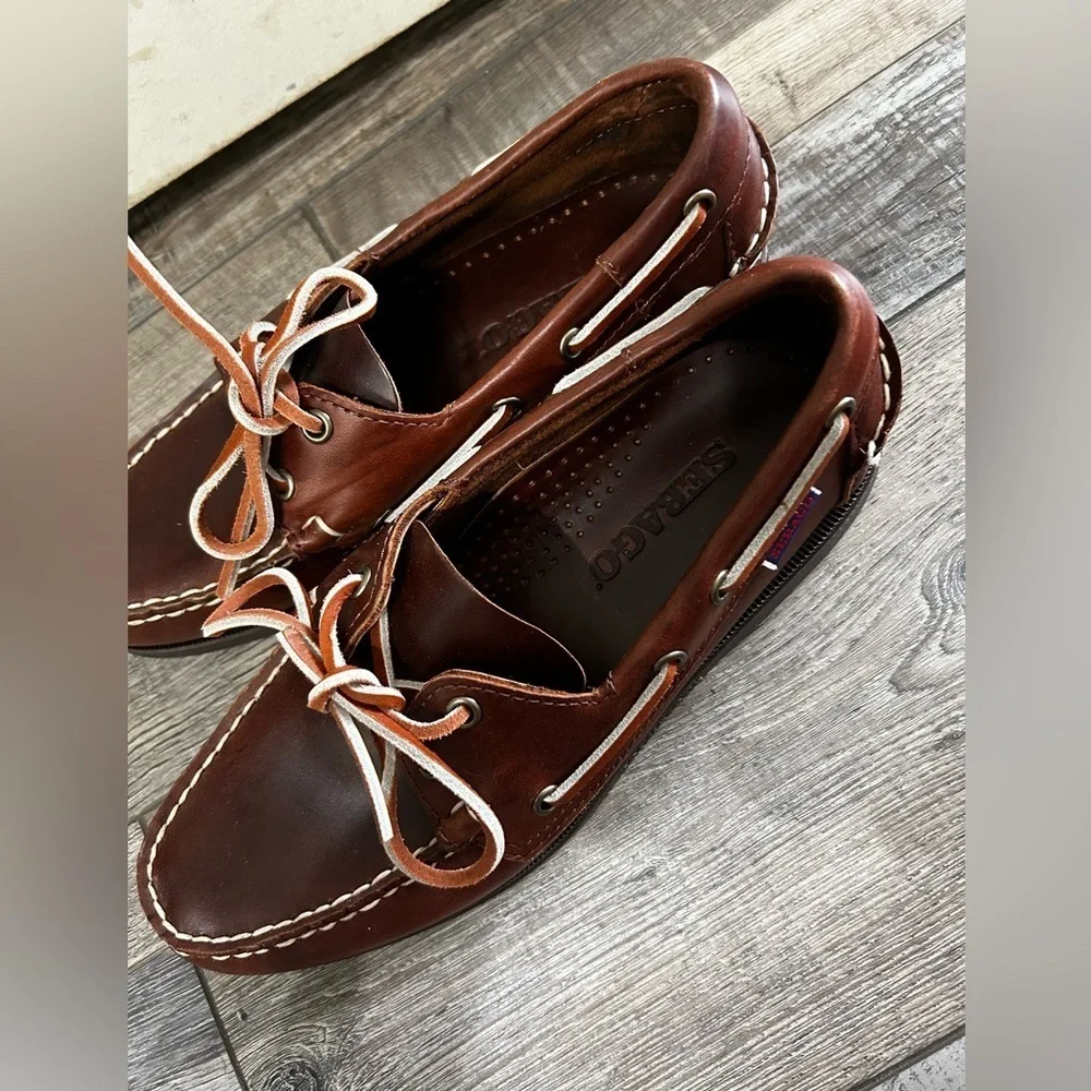 Sebago Docksiders Tie Brown Leather Boat Shoes NWOT